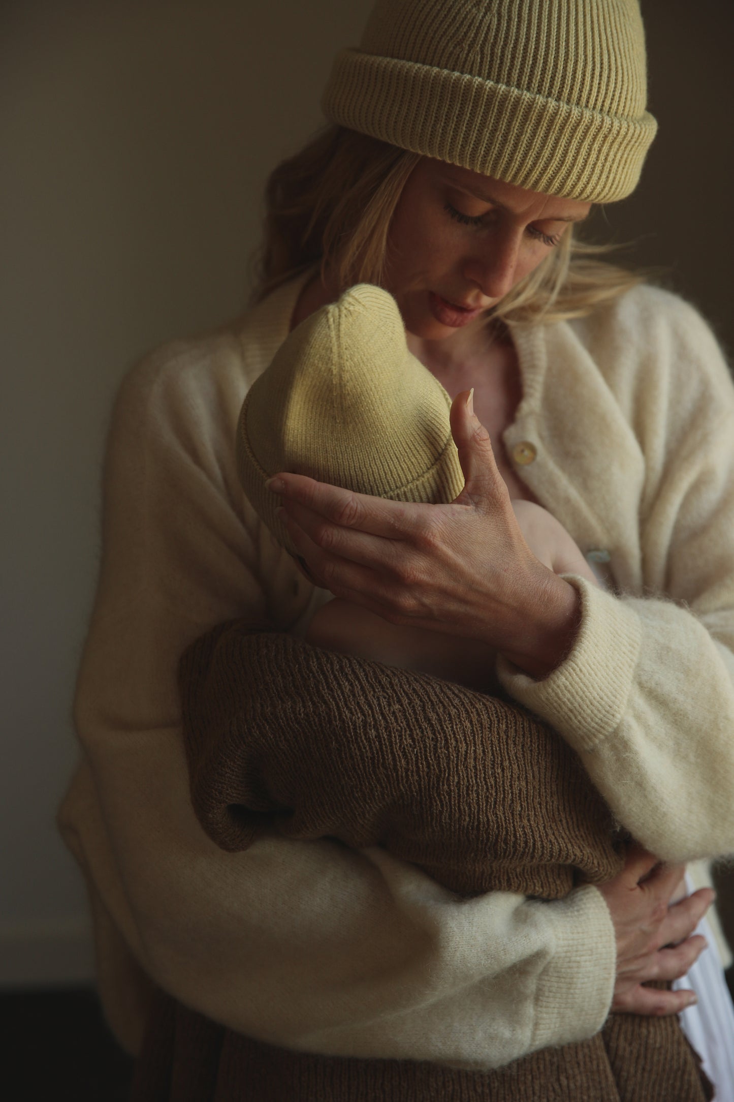 Hvid beanie Fonzie newborn - Light Yellow