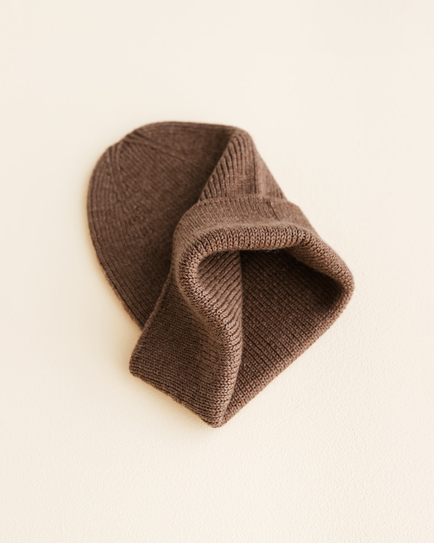 Hvid beanie Fonzie newborn - Mocha