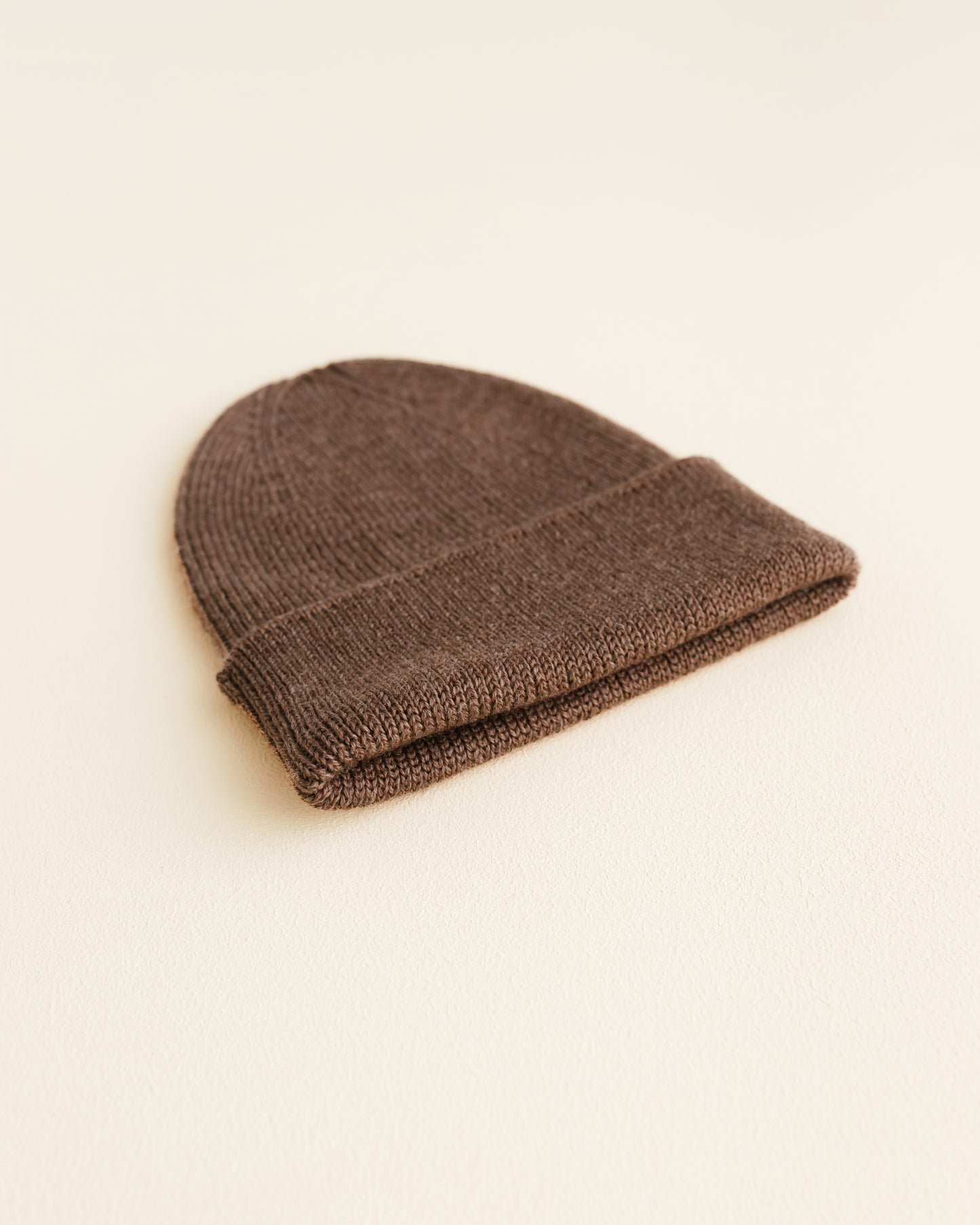 Hvid beanie Fonzie newborn - Mocha