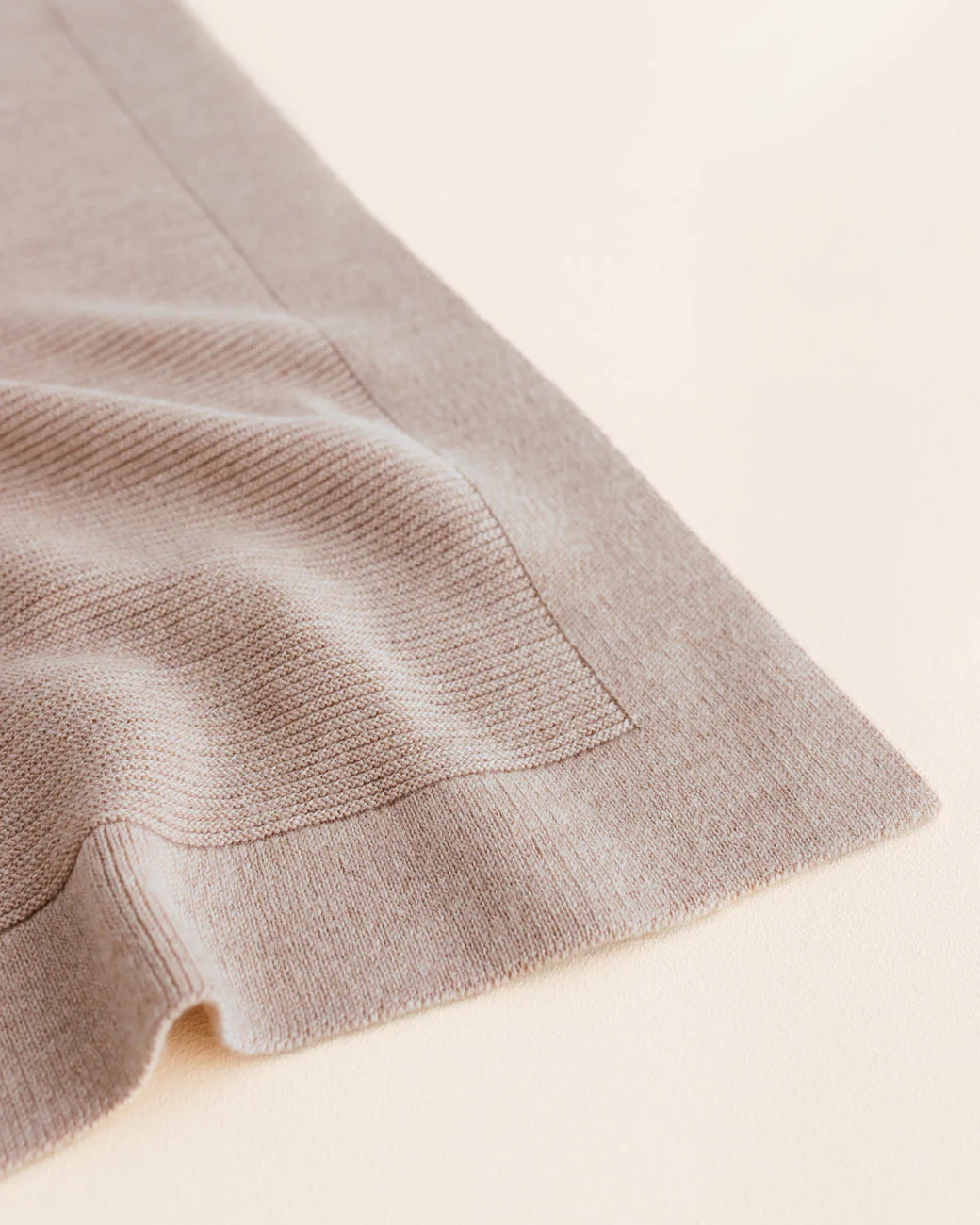 Hvid blanket Gust - Sand