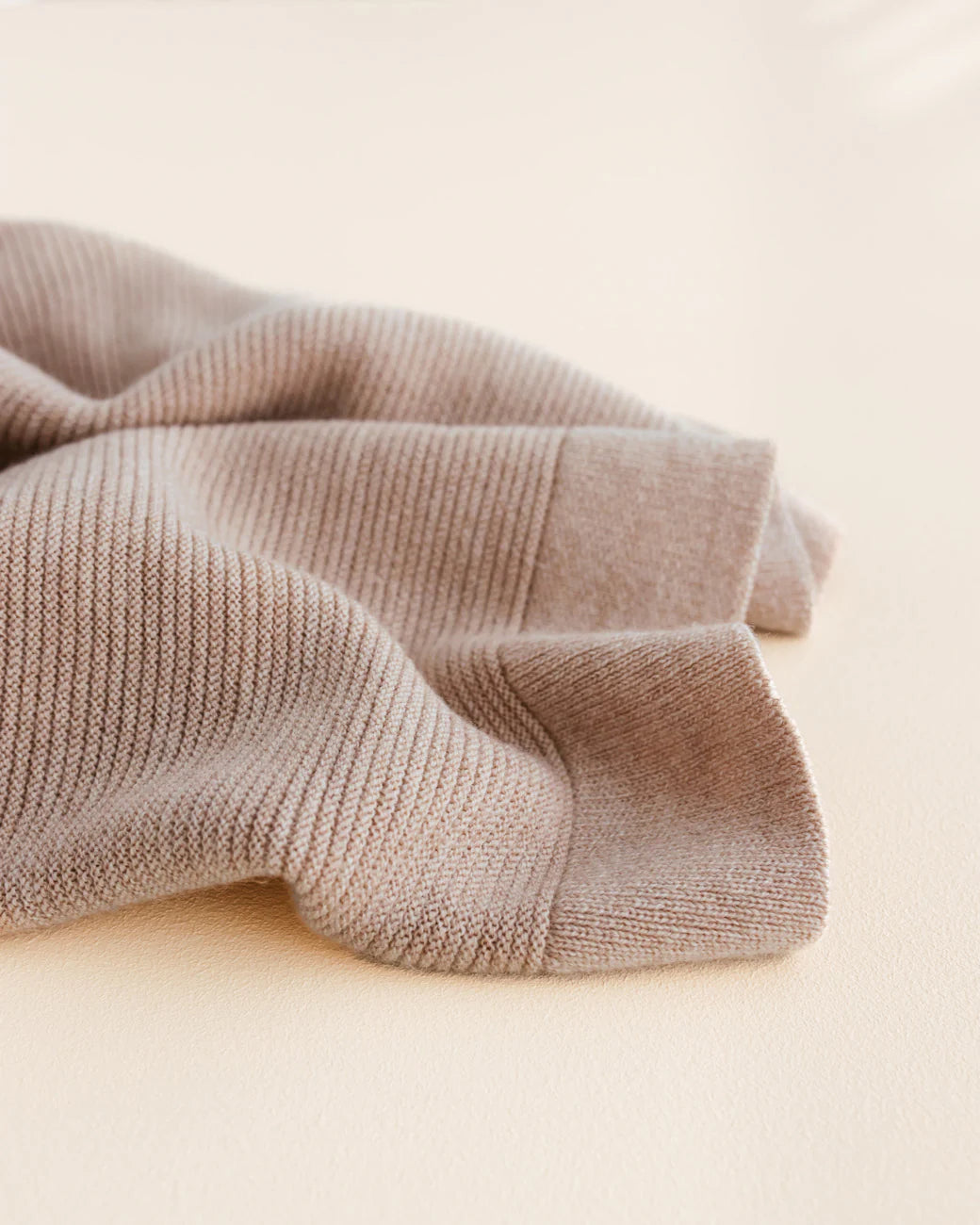Hvid blanket Gust - Sand