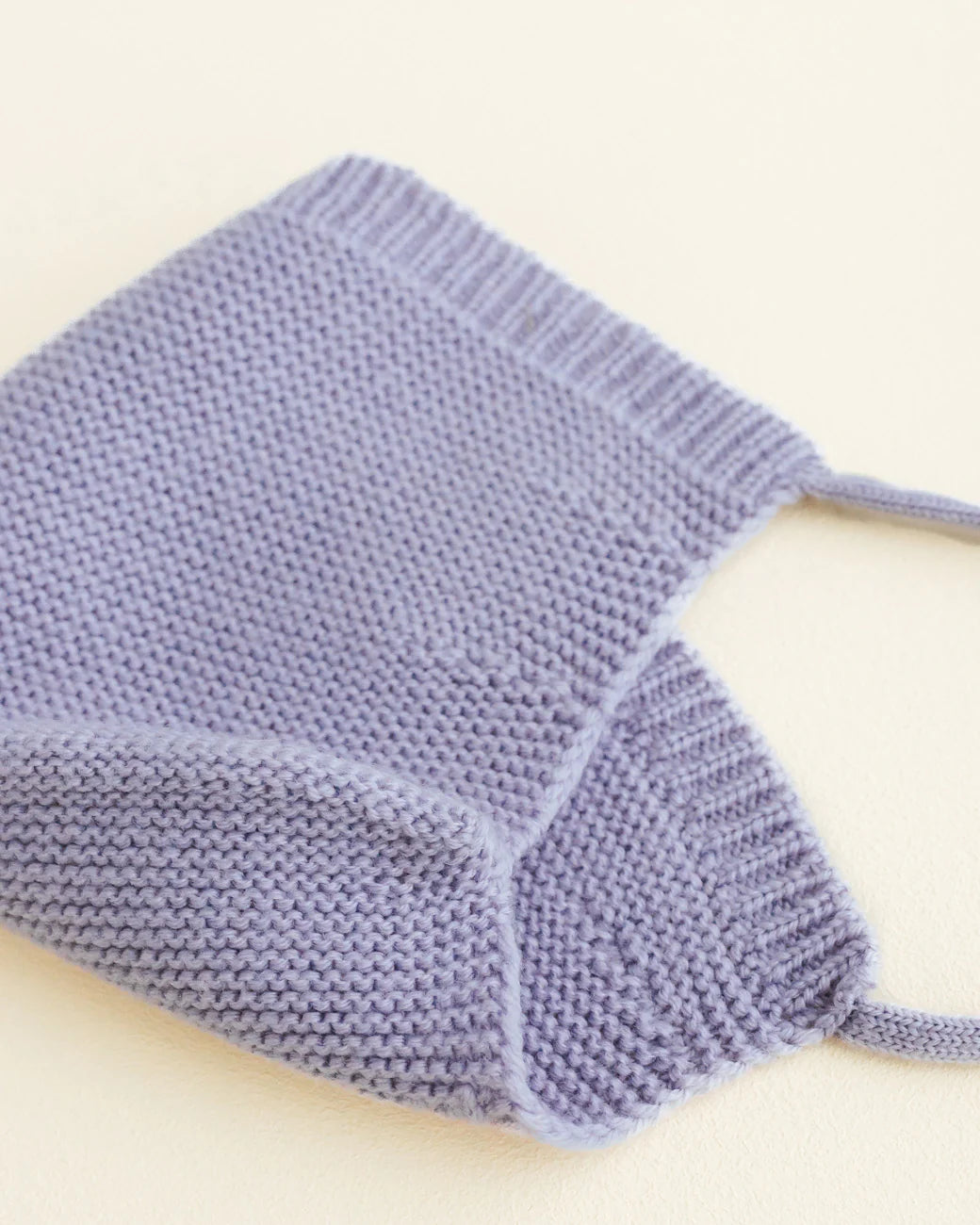 Hvid strikmutsje Dolly - Lilac