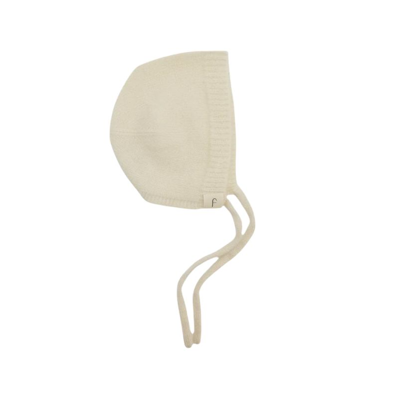 My Little Freckle Kaschmirmütze mit Schleife – Elfenbein
