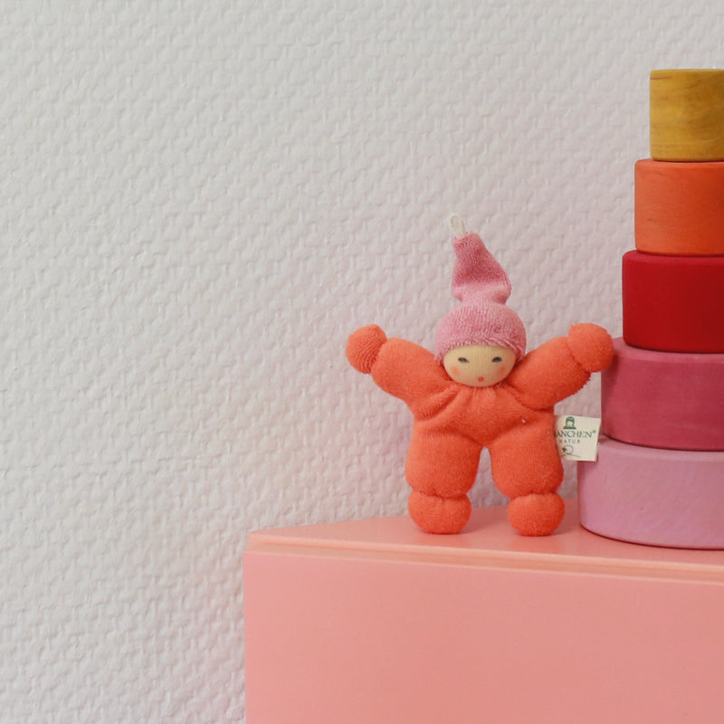 Nänchen Natur knuffelpopje Wichtel - Orange