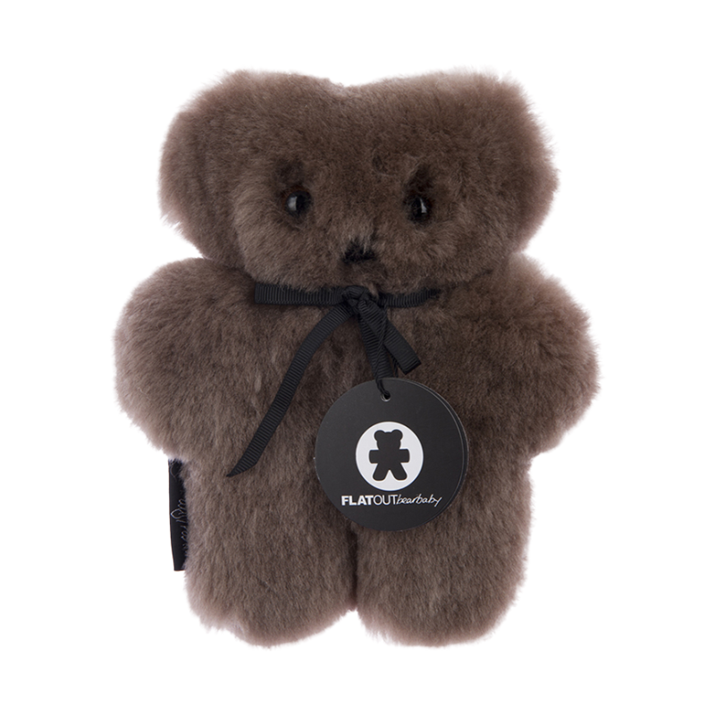 FLATOUTBEARbaby wollen platte kleine teddybeer in de kleur chocolate  - de Wevershoek