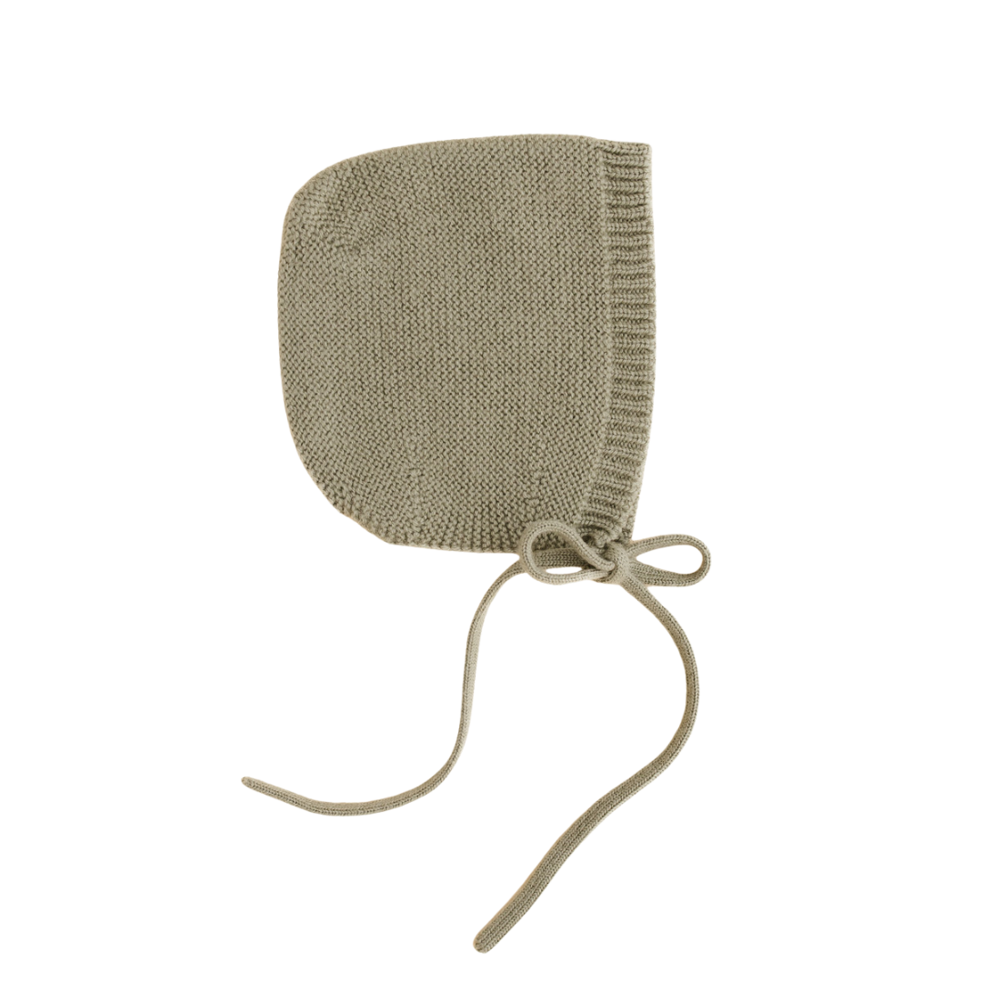 Hvid strikmutsje Dolly - Artichoke