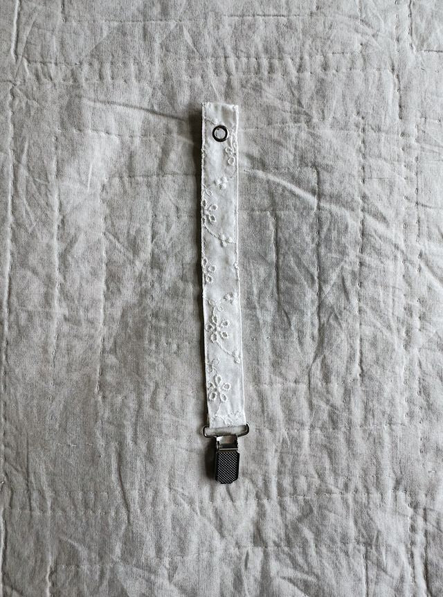 Lalaby Cotton Pacifier Clip - Broderie Anglaise