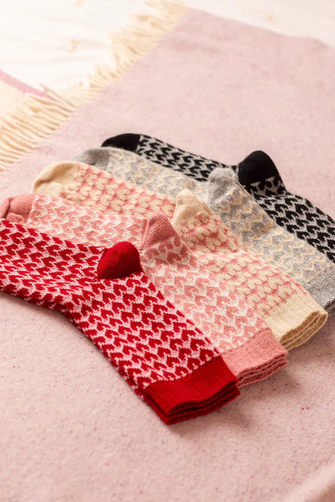 Rosie Sugden kasjmier dames slaap sokken Hearts - Chanti / Lilly
