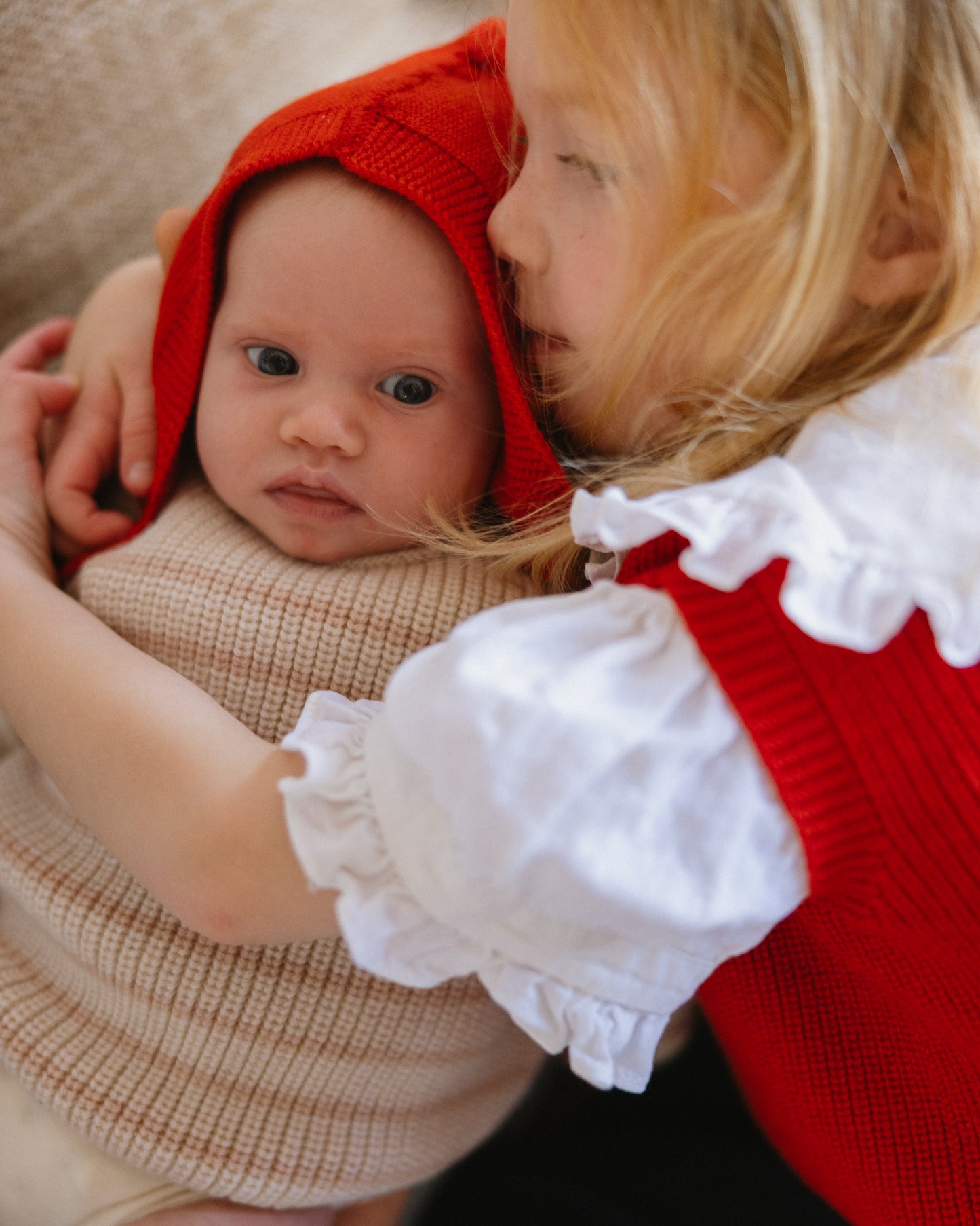Hvid Pixie bonnet Isidor - Red